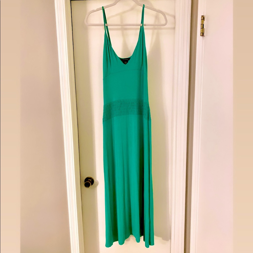 Victorias Secret “Moda” Green Maxi Dress